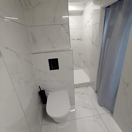 Apartment Deniphasco